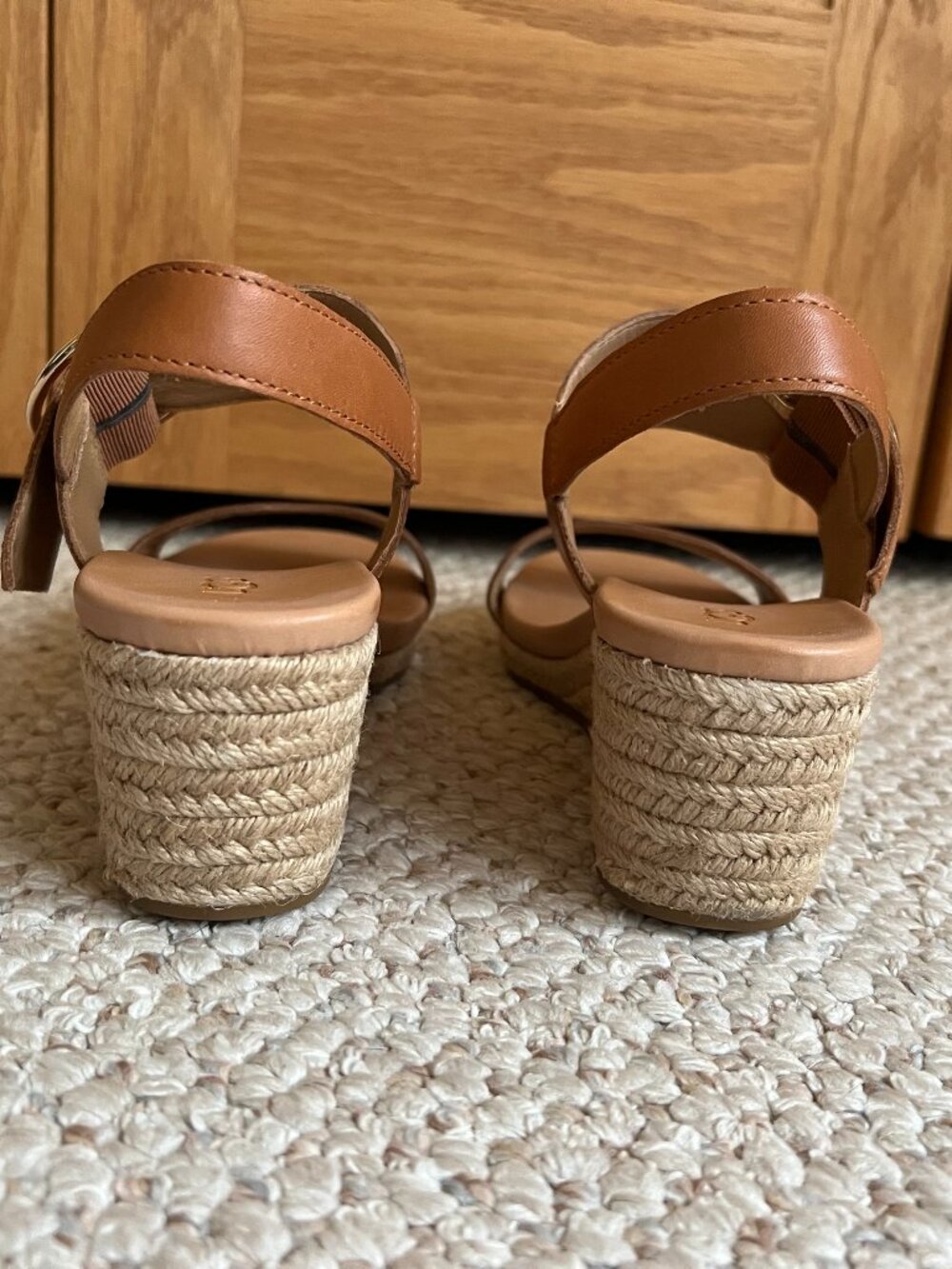 UGG -- Navee Espadrille Wedge Buckle Sandal -- Like New - Picture 6 of 15